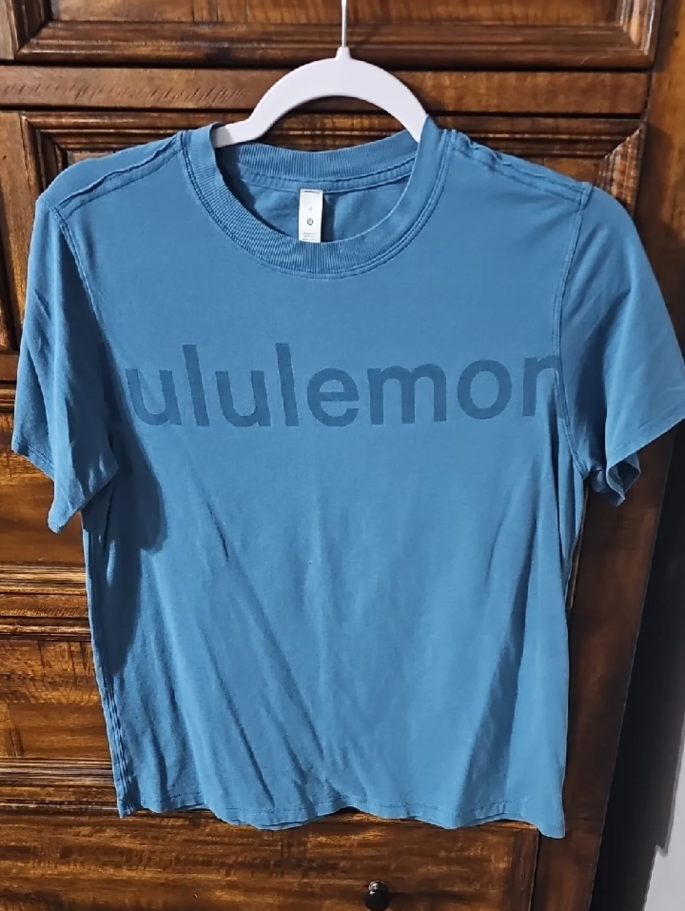 Lululemon Womens Spellout Tshirt. Sz 0! Blue